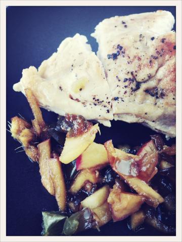 Hähnchenbrust mit Apfel-Jalapeño Gemüse